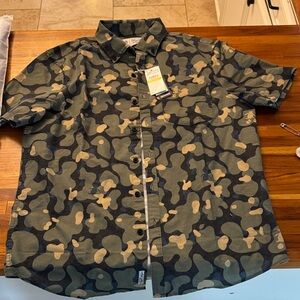 NWT PENGUIN shirt camo Green and Tan Camouflage Button Down Shirt